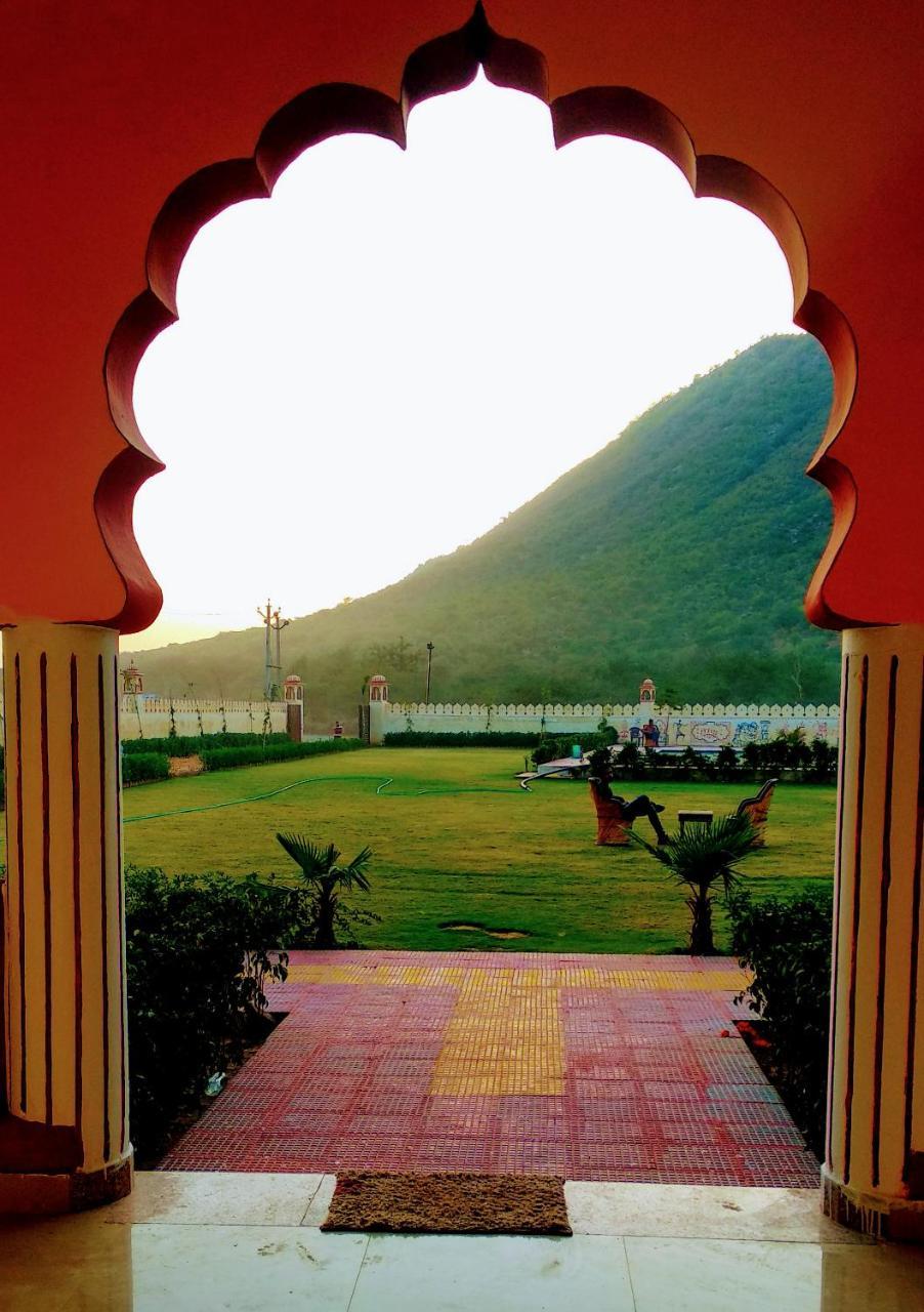 Parvat Valley Resort & Spa Pushkar Buitenkant foto